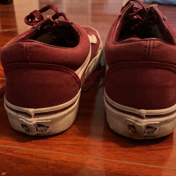 Worn maroon and white old skool vans - Picture 4 of 4